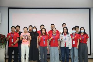 盛夏逐梦，启航新程——中榈控股2025年第五期新员工入职培训圆满收官！